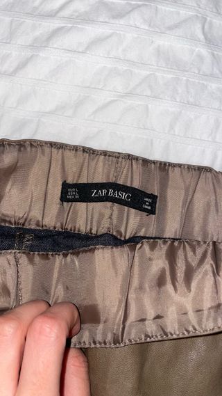 Falda efecto piel Zara marrón