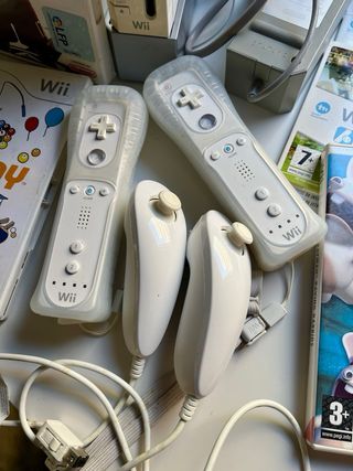 Consola Wii con 4 juegos