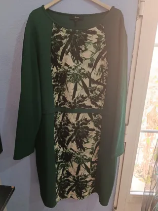 Vestido verde estampado talla 48