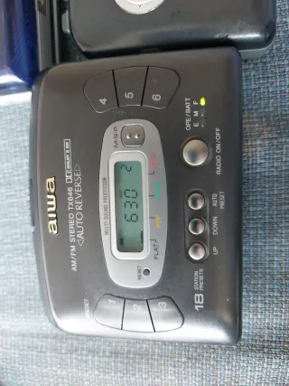 Lote 3 Walkman Aiwa, Panasonic, Philips y grabador