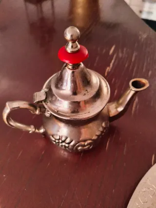 Juego Tetera + Bandeja + 7 Vasos estiló marroquí