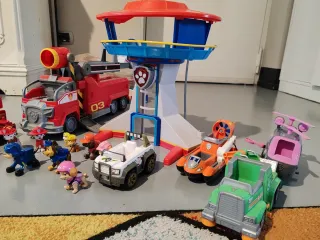 Collezione Paw Patrol Veicoli e Torre