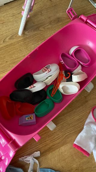 Pack Ropa y Accesorios Muñeca Nancy