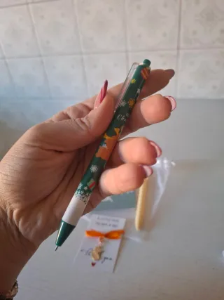 Set regalo cancelleria con penne e notebook