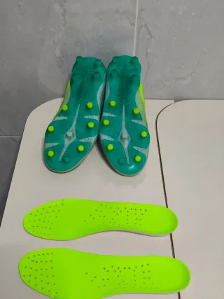 Botas Futbol Niño Kipsta Viralto III Talla 34