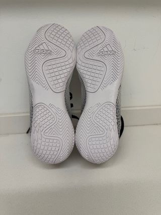 Zapatillas Adidas Futbol Blancas y Negras