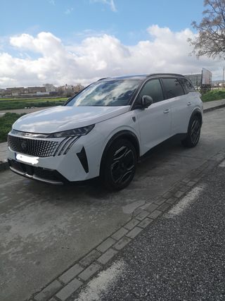 Peugeot e-5008 2024 7 plazas