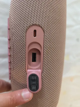 Altavoz JBL CHARGE 5 rosa