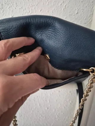 Bolso Michael Kors Azul Marino y Dorado