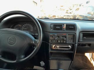 Opel 1141493 90351648 centralita motor uce vectra