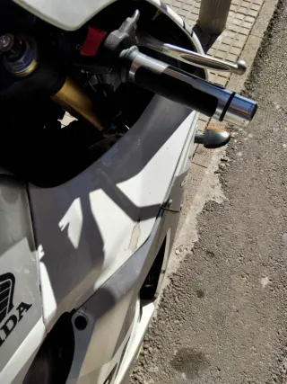 Honda CBR 600RR Blanca