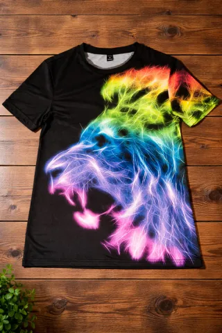 T-shirt nera con stampa leone