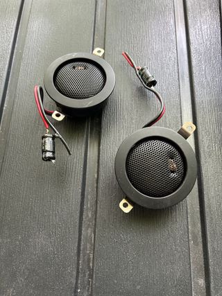 Amplificador Sherwood A100X2 12 Volt y Sony xm2022