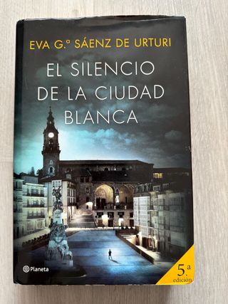 El silencio de la ciudad blanca: Trilogia de la...