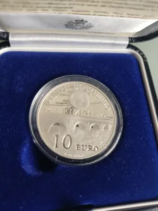 Lote Julio. San Marino 2014 y Vaticano 2013 Río.