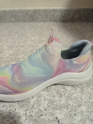 Zapatillas deportivas multicolor, talla 30.