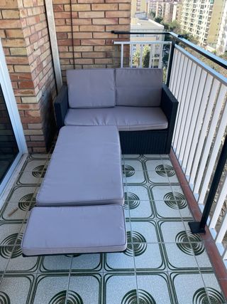 Sofá Ratán Balcón Exterior Gris y Negro