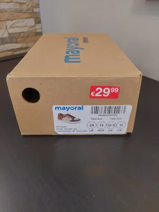 Zapatillas Mayoral niño beige y marrón, número 29