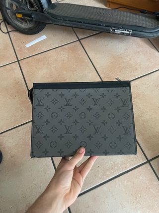Pochette Louis Vuitton