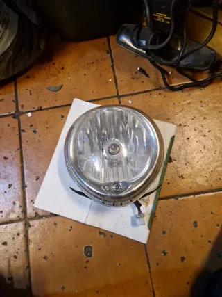 Faro anteriore Piaggio Beverly 500