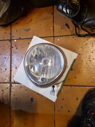 Faro anteriore Piaggio Beverly 500