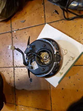 Faro anteriore Piaggio Beverly 500