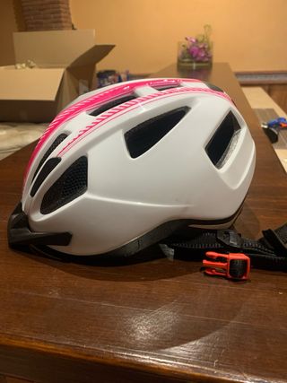 Casco bici niña blanco y rosa