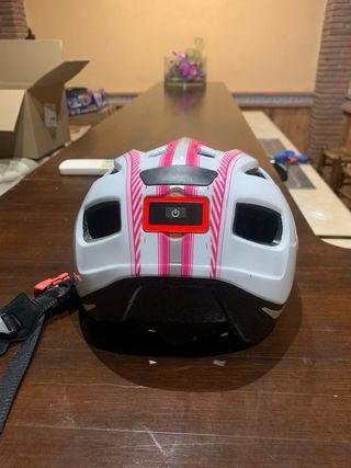 Casco bici niña blanco y rosa