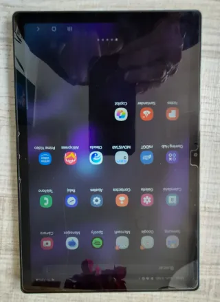 Tablet Samsung Tab A8 de color negro. impecable.