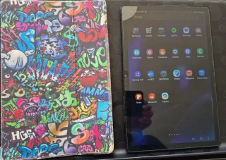 Tablet Samsung Tab A8 de color negro. impecable.