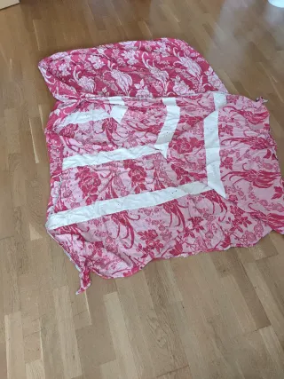 Funda antigua de colchón de lana ,floral .