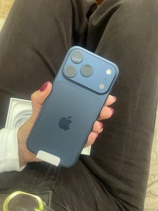 iPhone 17 Pro Azul