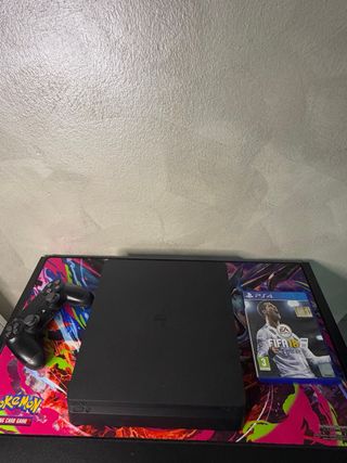 PlayStation 4 Slim 500GB Nera