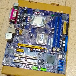 Lote de Placa Base Foxconn + Intel Celeron