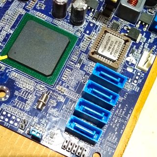 Lote de Placa Base Foxconn + Intel Celeron