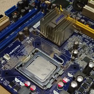 Lote de Placa Base Foxconn + Intel Celeron