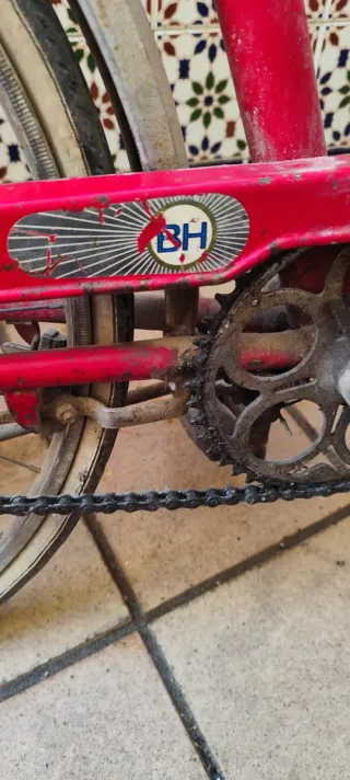 Bicicleta BH Roja