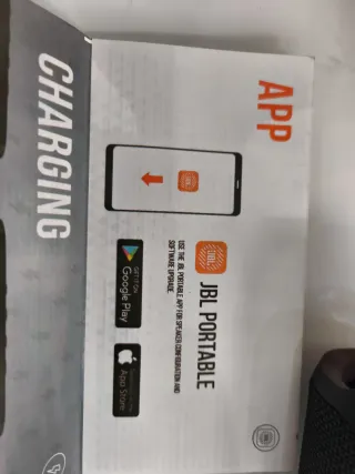 Altavoz JBL Flip 6 Negro y Rojo