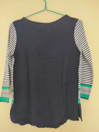 Jersey rayas azul y blanco Talla M.