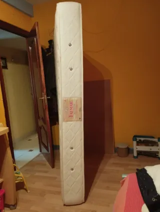 Colchón 1,35 x 1,90 buen estado