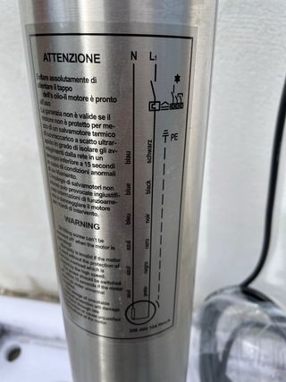 Bomba Pozo Profundo VEVOR 2200W