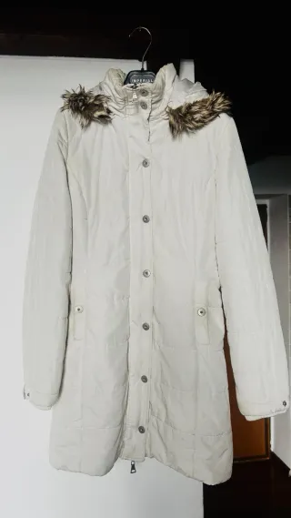 Abrigo Blanco. Talla. S