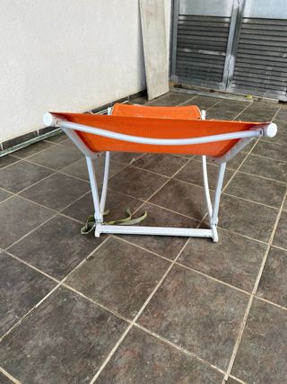 Tumbona plegable para piscina