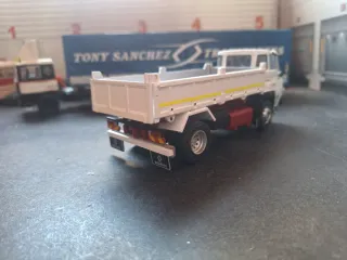 Camión Renault 1:43