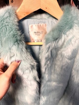 Abrigo de pelo turquesa
