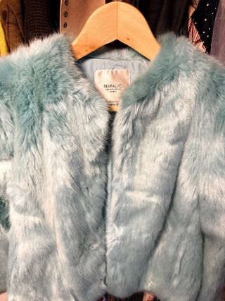 Abrigo de pelo turquesa