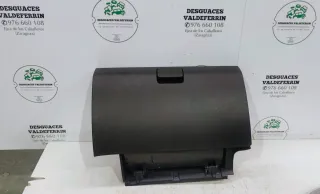 Guantera Opel Antara