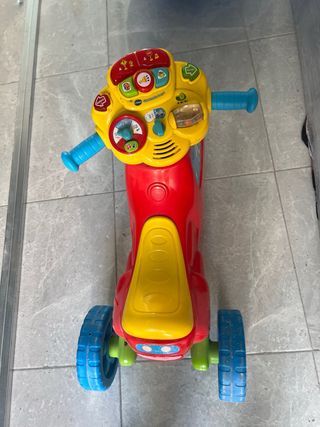 Moto de plástico para niños