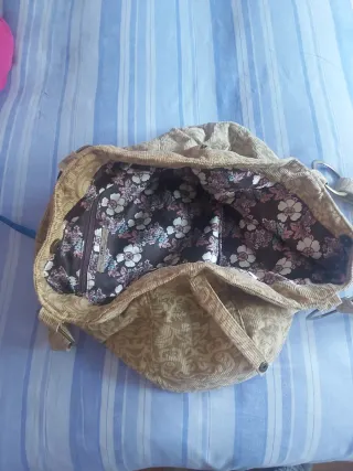 Bolso pana Stradivarius estampado