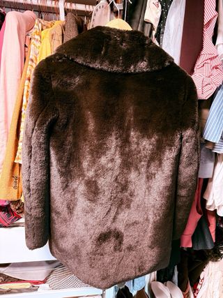 Chaquetón pelo Zara marrón chocolate